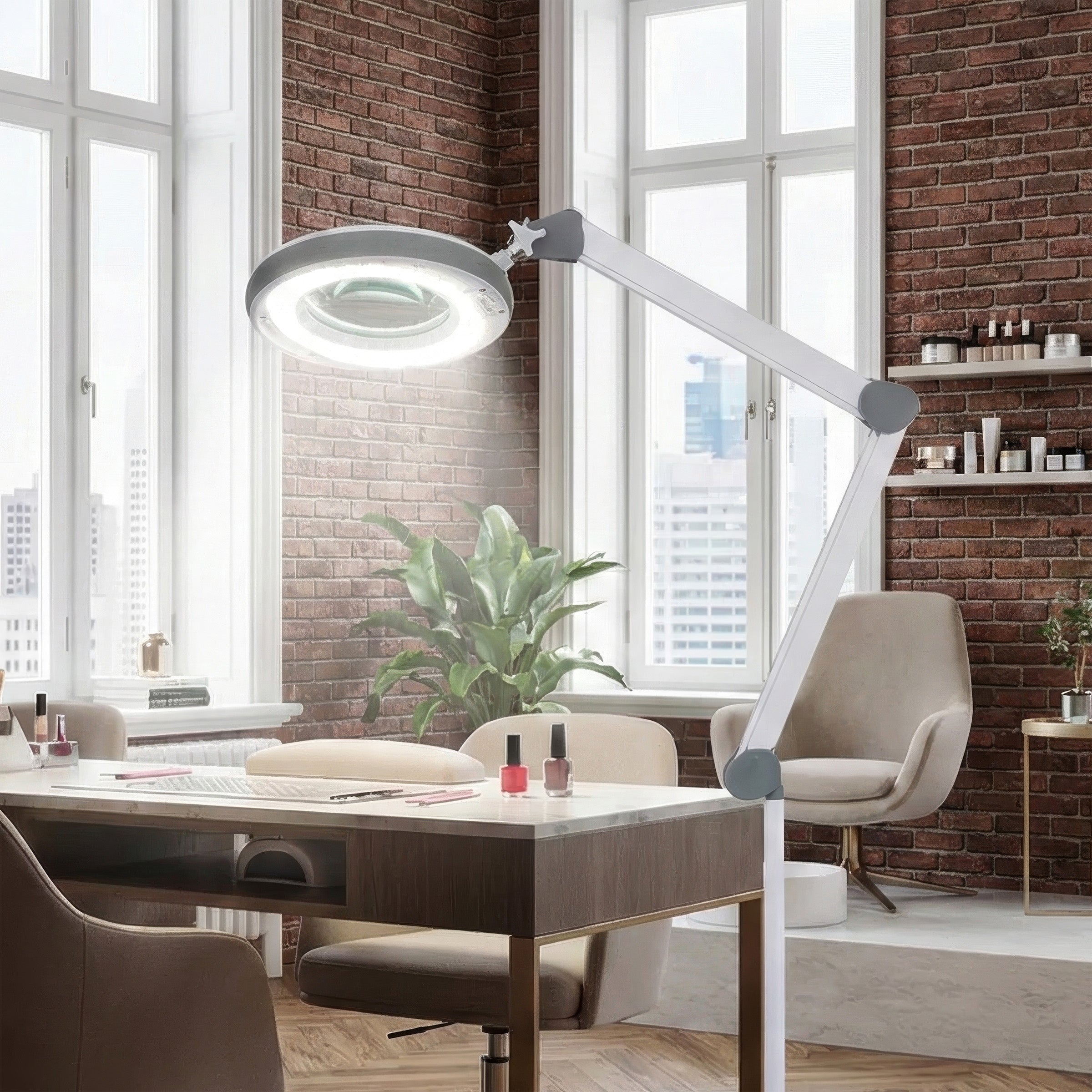 Magnifying Lamps – CleanPedi